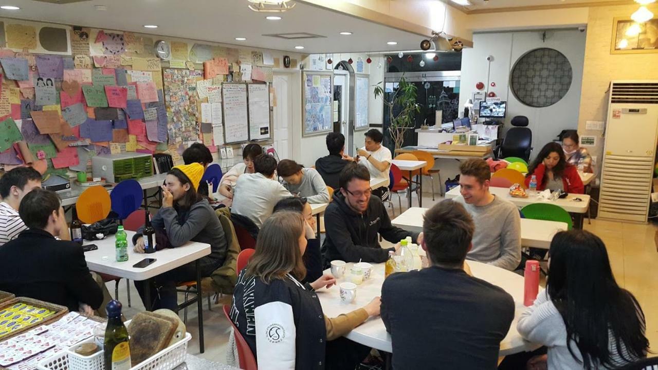 Goodstay Backpackers Gyeongju Guesthouse Екстер'єр фото